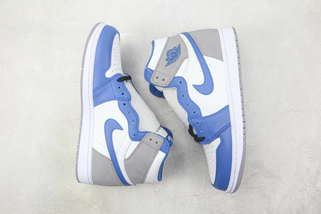 Nike Air Jordan 1 Retro High True Blue