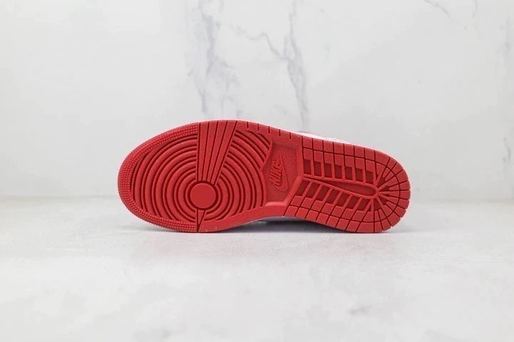 Nike Air Jordan 1 Mid Reverse Chicago