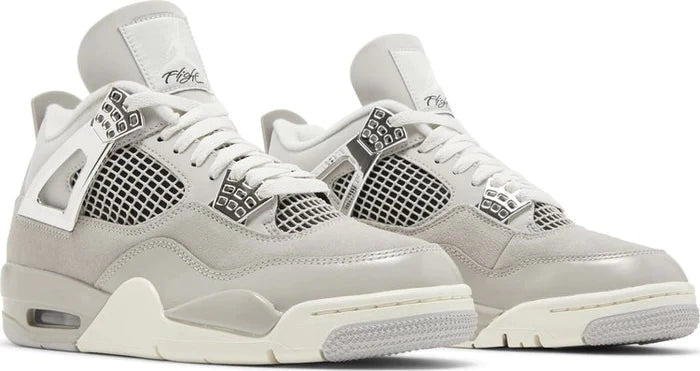 Nike Air Jordan 4 Retro “Frozen”