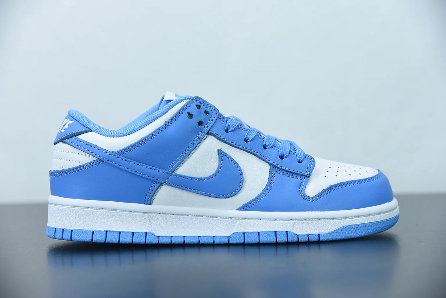 Nike Dunk Low ”University Blue”