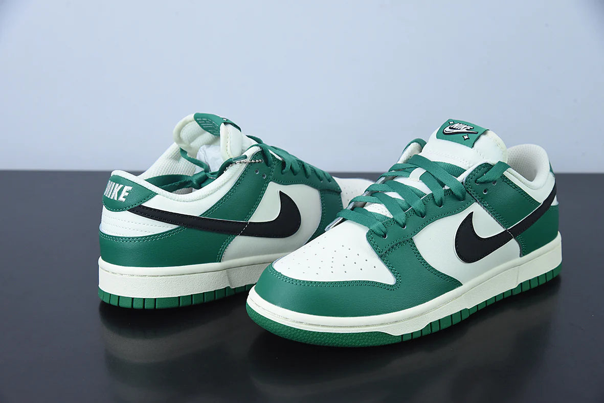 Nike SB Dunk Low”Lottery”