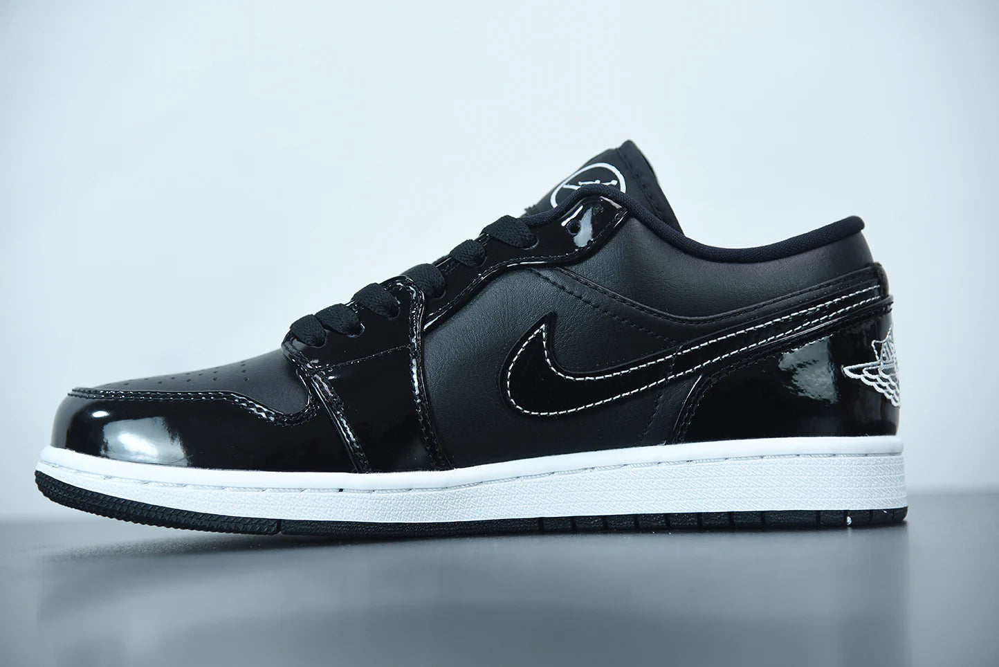 Nike Air Jordan 1 Low “Carbon Fiber”