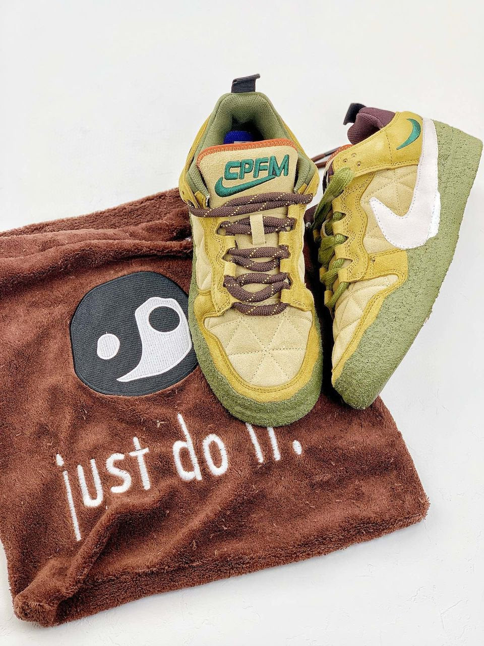 Cactus Plant Flea Market x Nike Dunk Low Tan Mossy Green