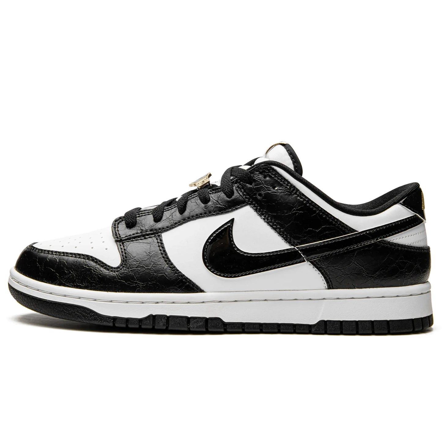 Nike Dunk Low "World Champs - Black White"