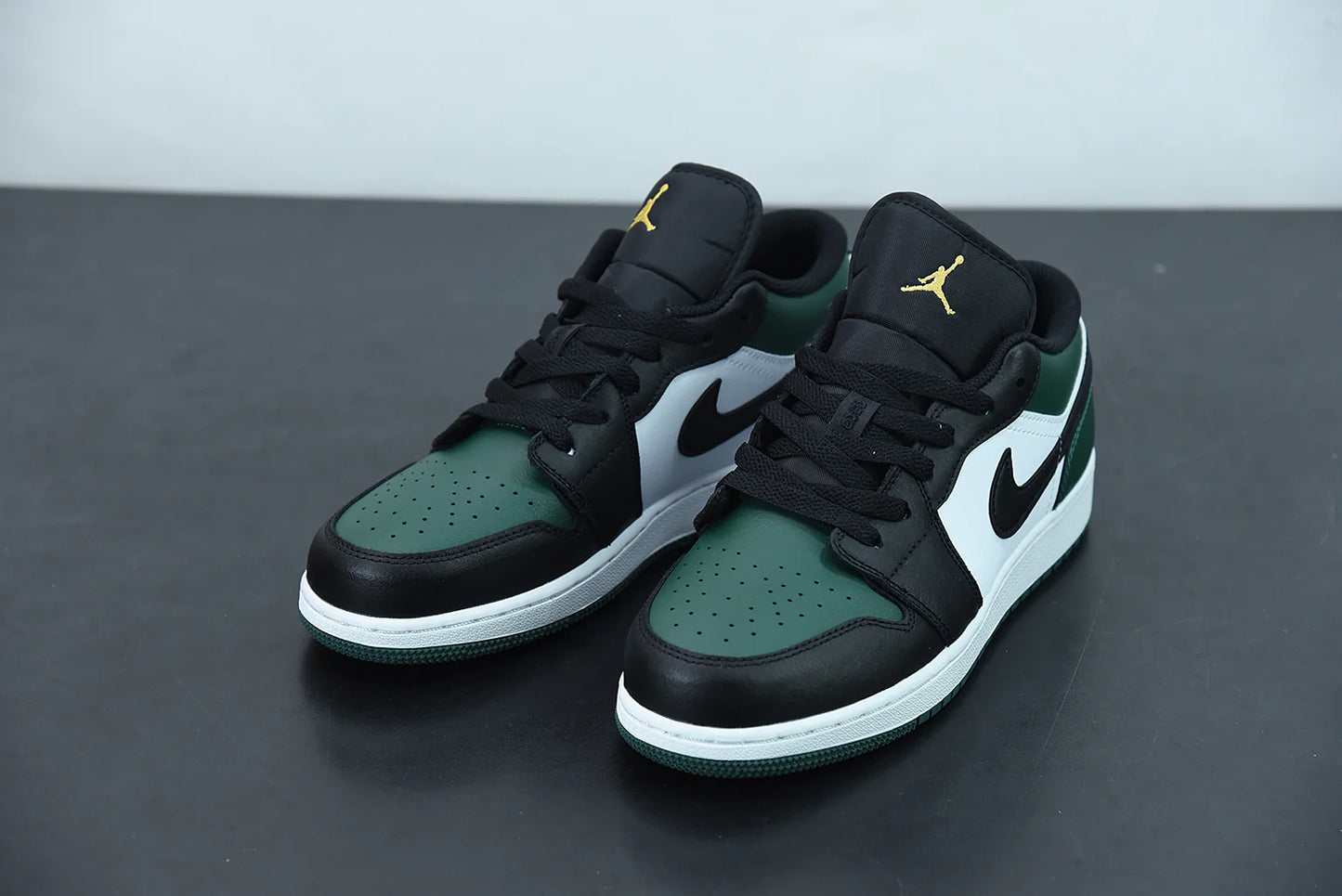 Nike Air Jordan 1 Low “Pine Green Black”