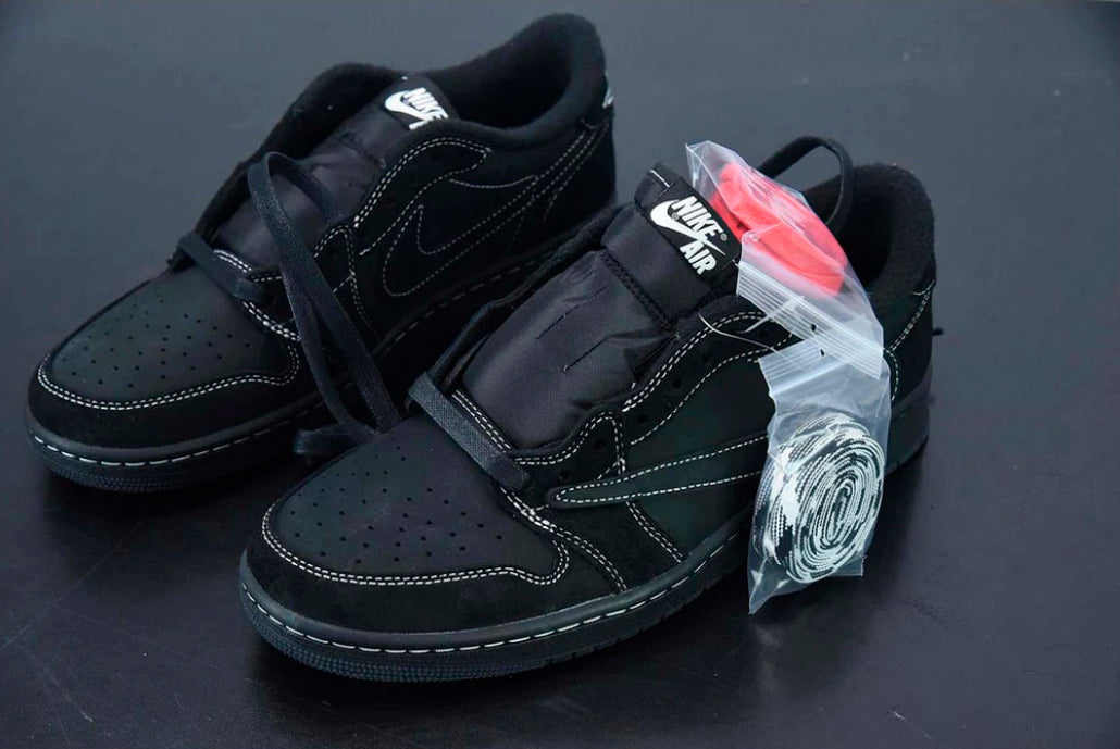 Nike Air Jordan 1 Low “Black Phantom”