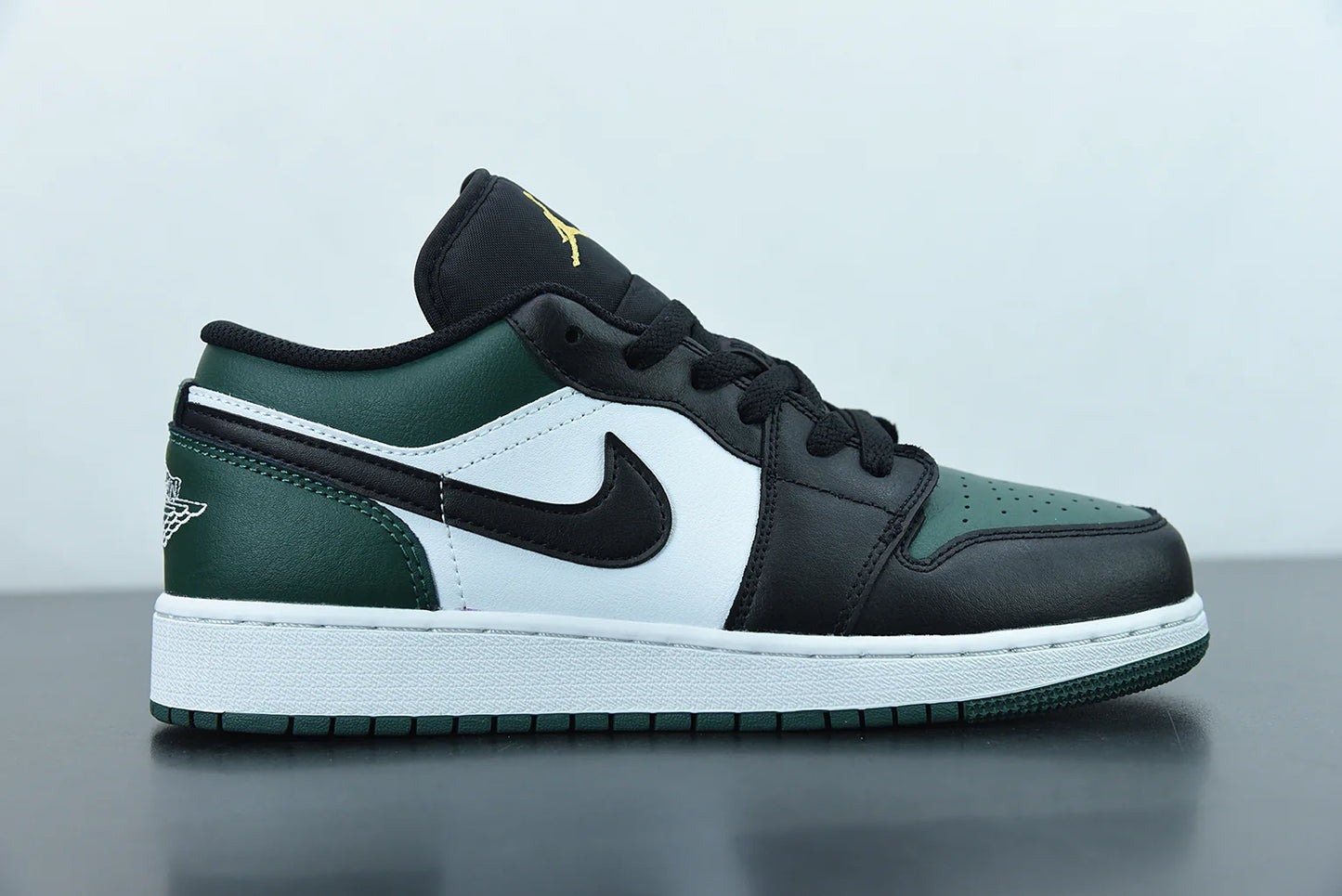 Nike Air Jordan 1 Low “Pine Green Black”