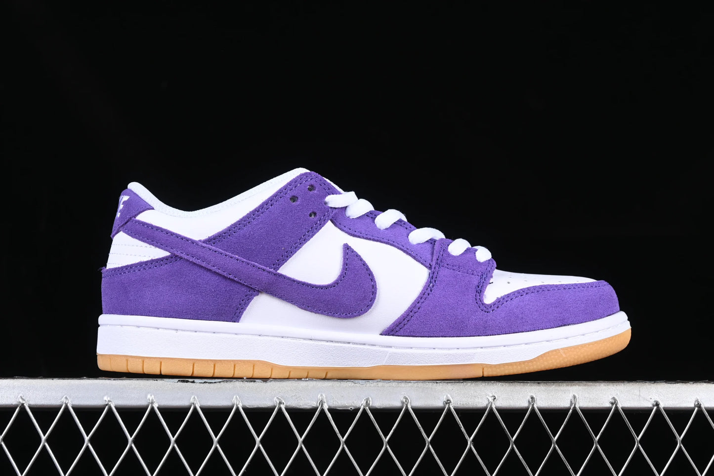 Nike SB Dunk “Purple Suede”