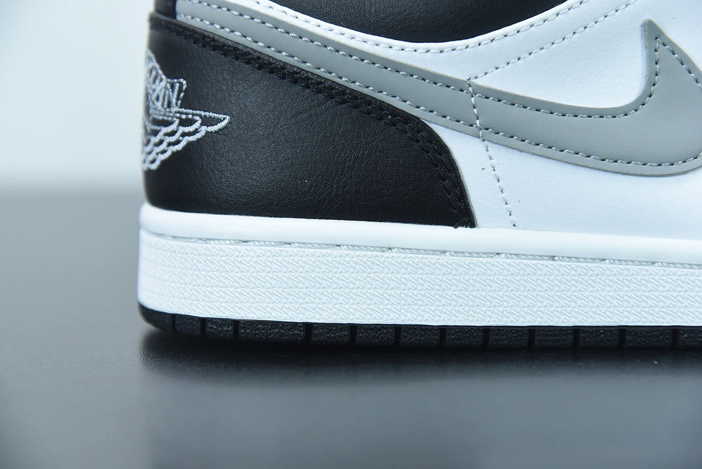 Nike Air Jordan 1  Low “Medium Grey”
