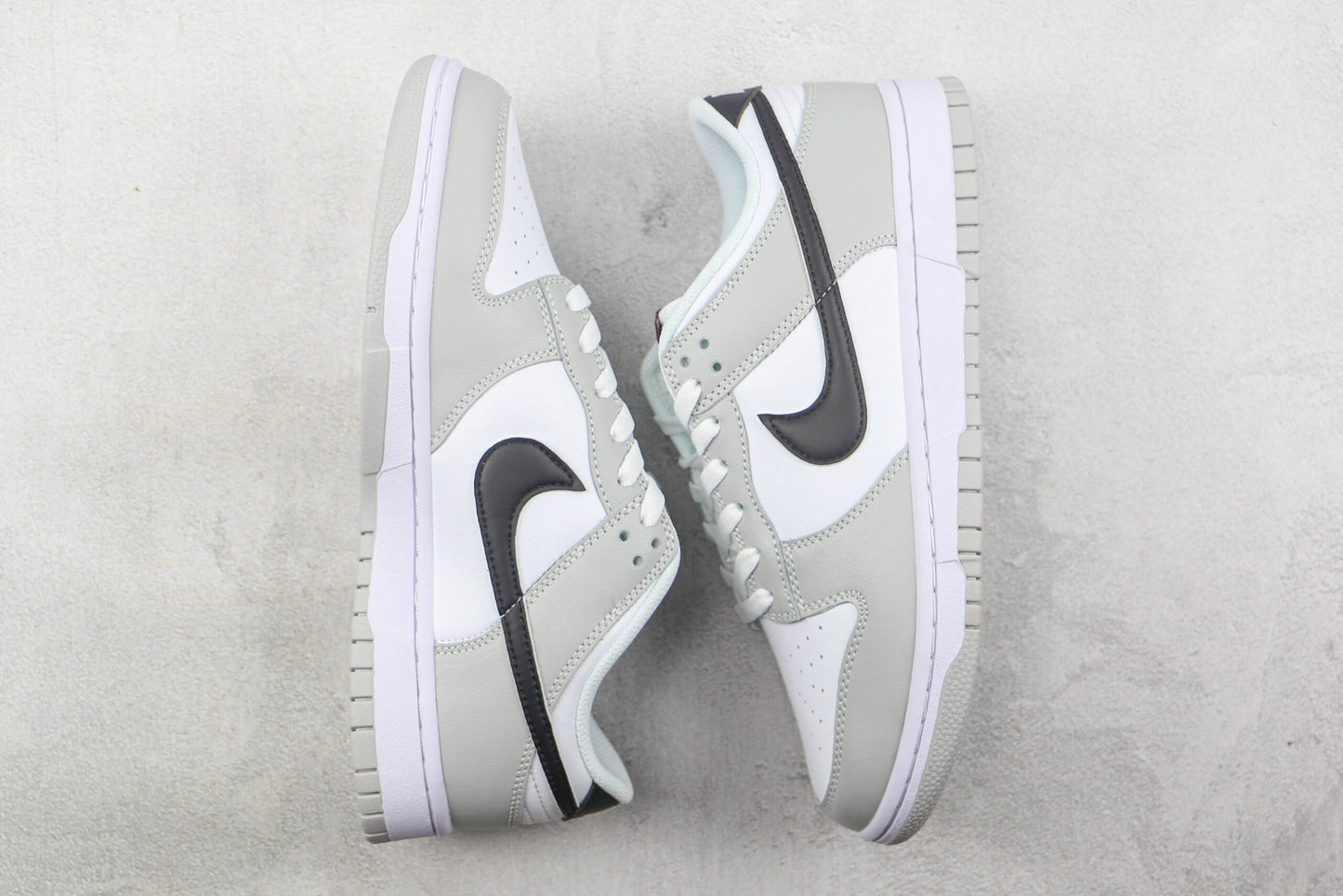 Nike SB Dunk Low “Lottery”