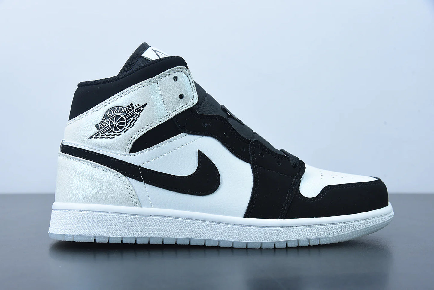 Nike Air Jordan 1 Mid “Diamonds Shorts”