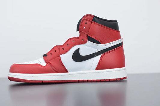 Nike Air Jordan 1 Retro High “Chicago”