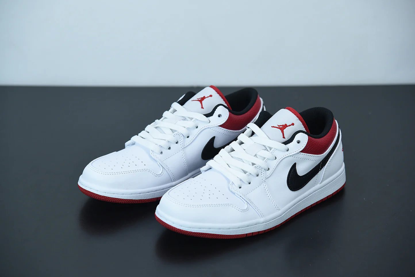 Nike Air Jordan 1 Low “White University Red”