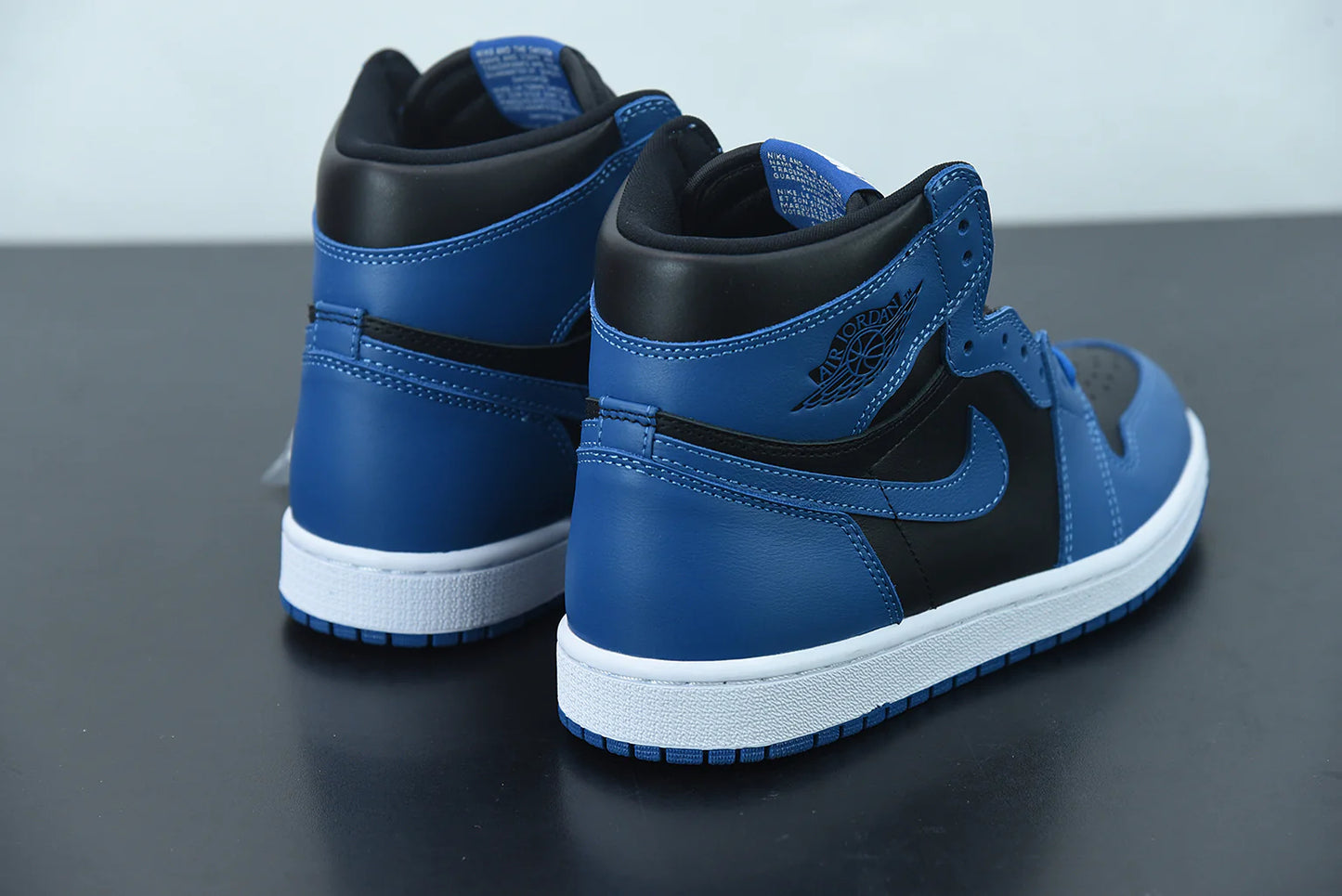 Nike Air Jordan 1 Retro High OG “Dark Marina Blue”