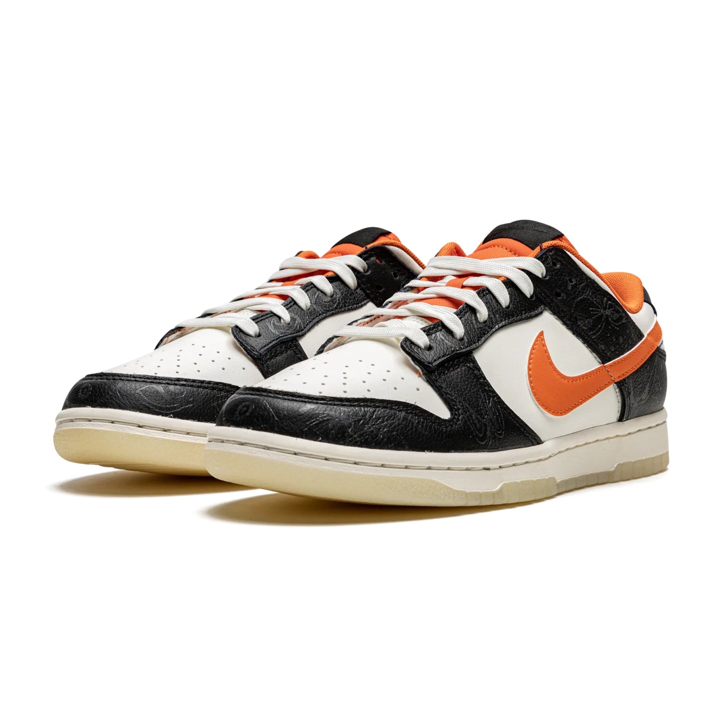 Nike Dunk Low “Halloween”