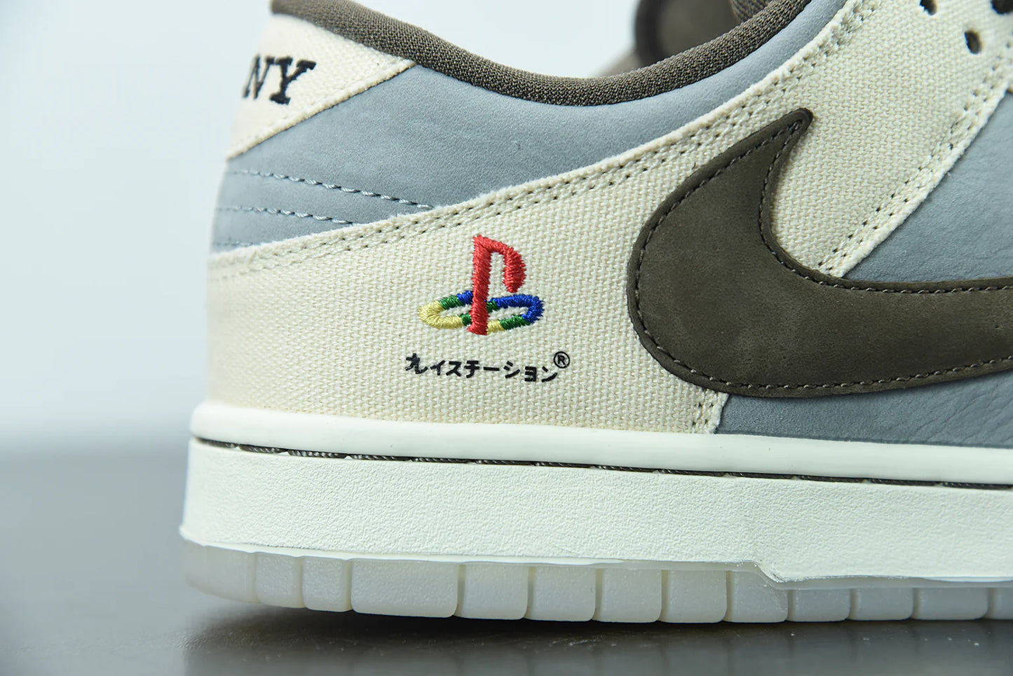 Nike Dunk Low – Travis Scott x Playstation