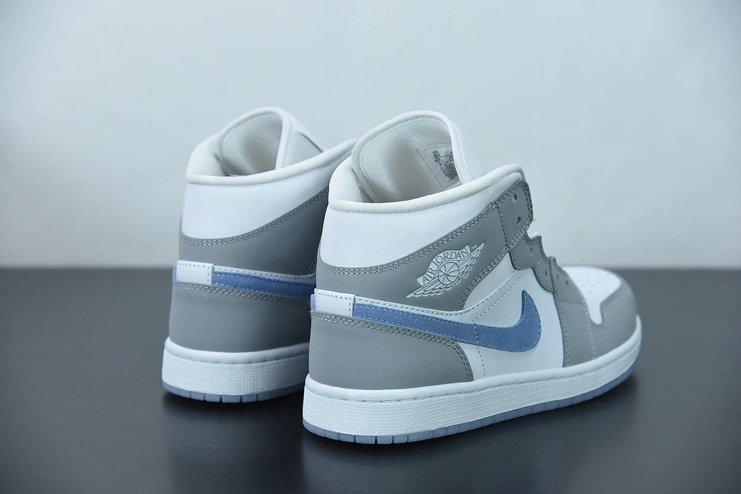 Nike Air Jordan 1 Mid “White Wolf Grey”