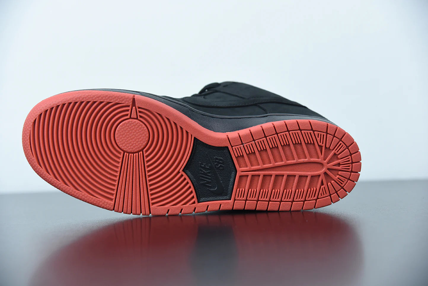 Nike Dunk Low PRO SB x Jeff Staple “Black Pingeon”