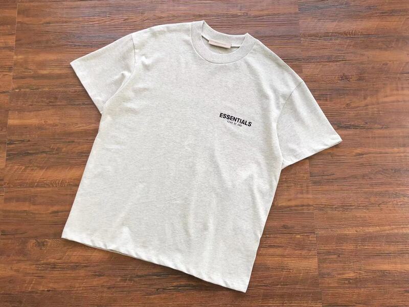 Camiseta Fear Of God Essentials Light Oatmeal