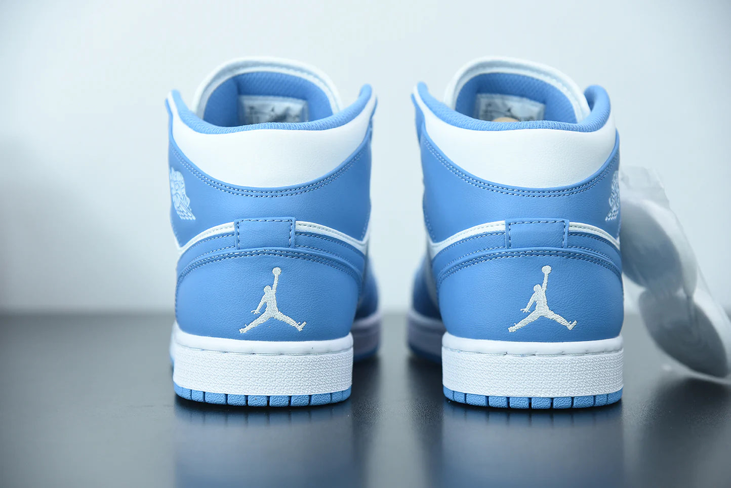 Nike Air Jordan 1 Mid “UNC”