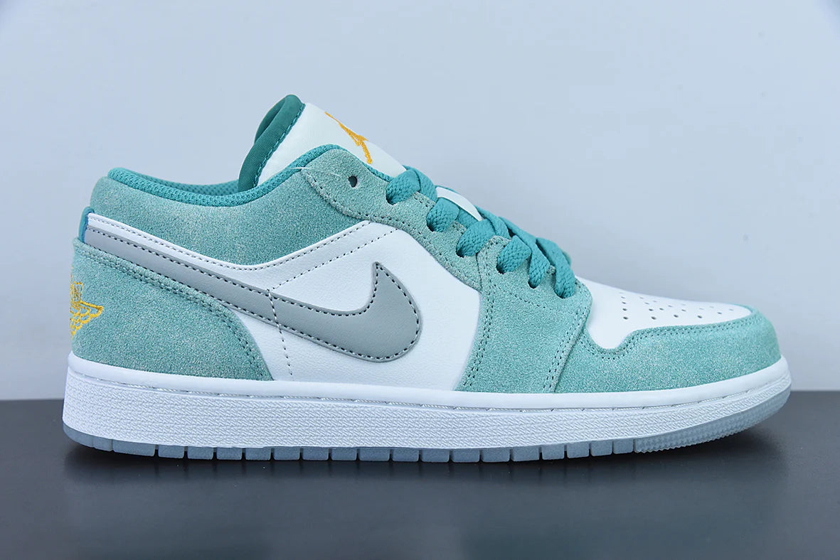 Nike Air Jordan 1 Low “New Esmerald”