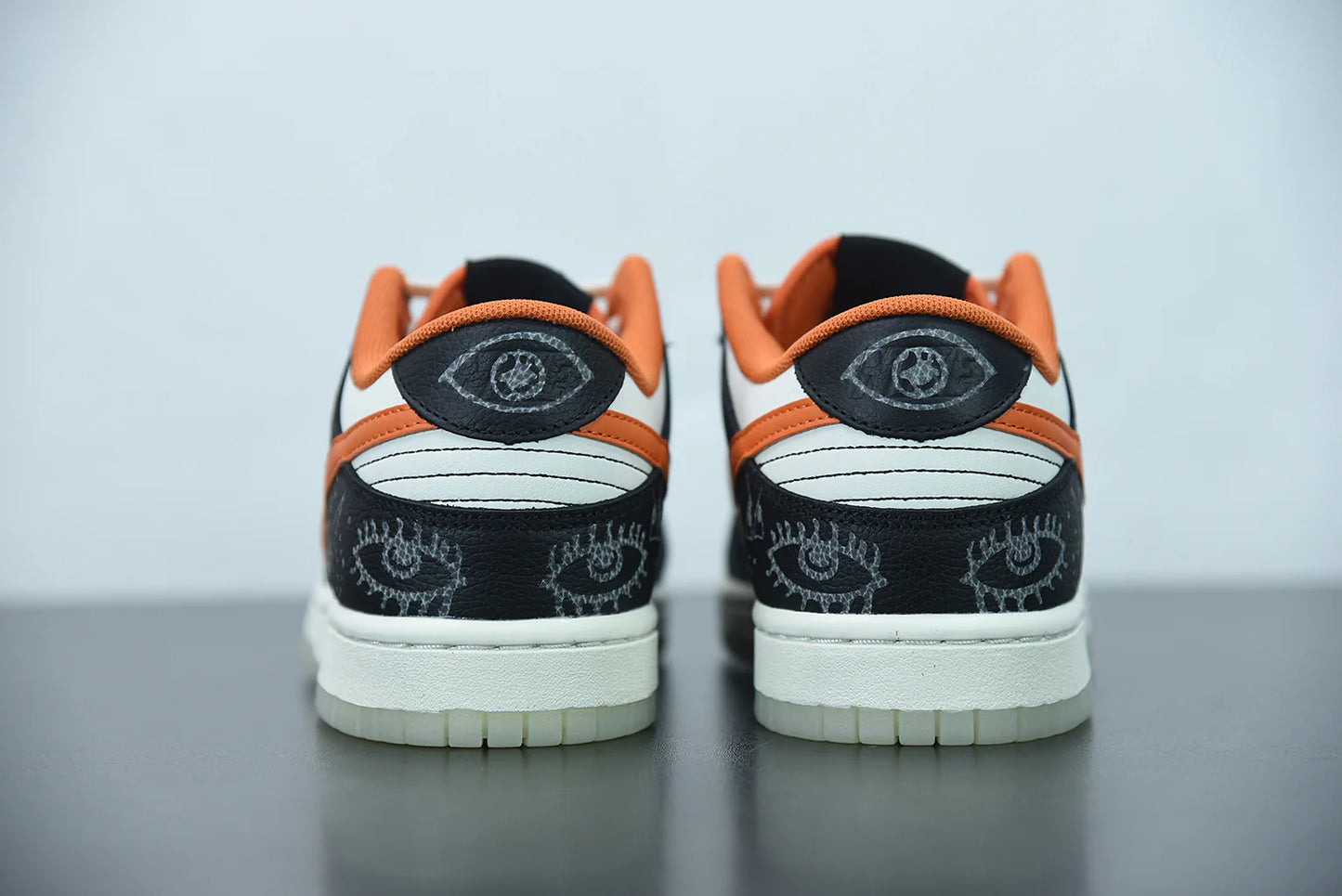 Nike Dunk Low “Halloween”