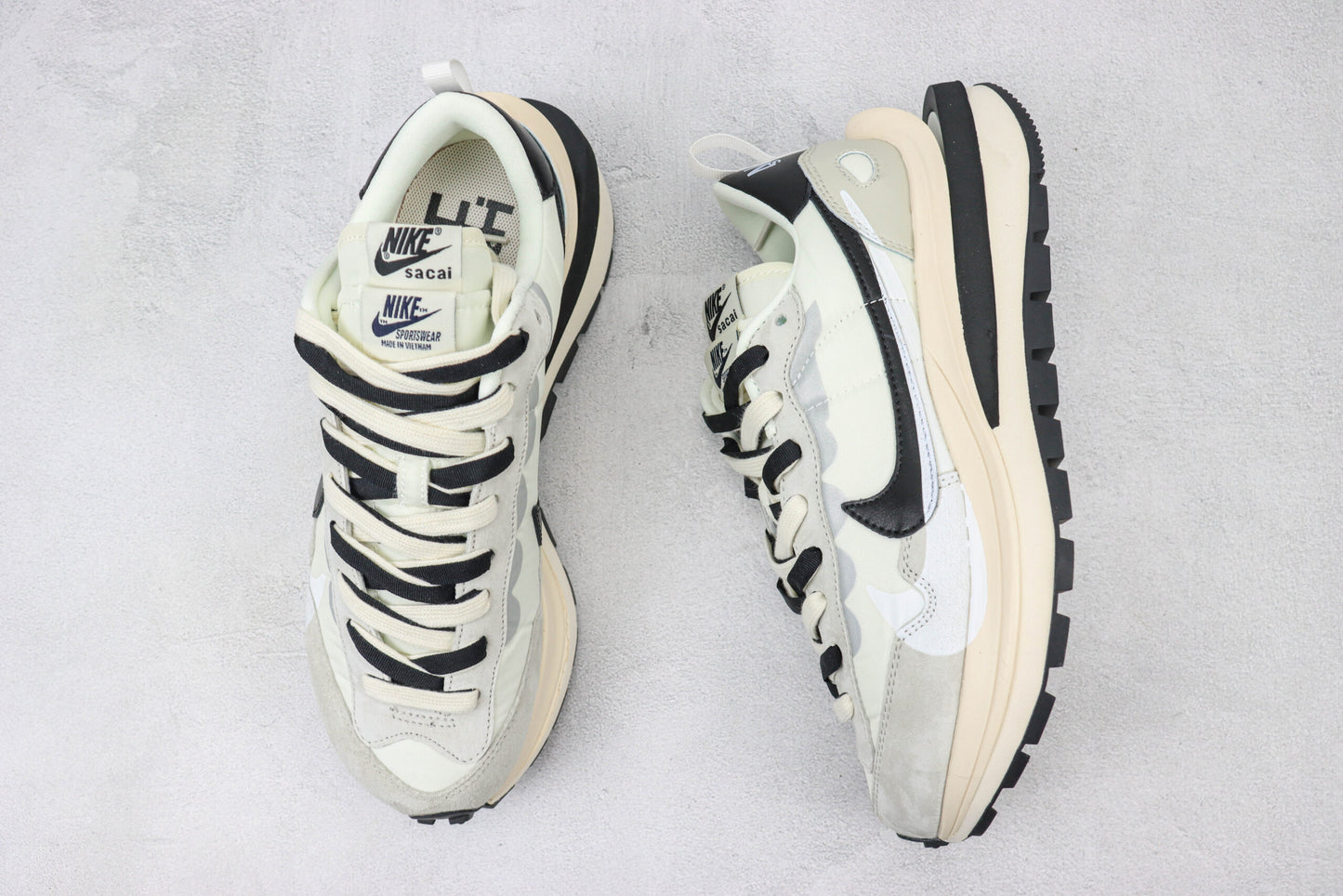 Nike Sacai x VaporWaffle White Black