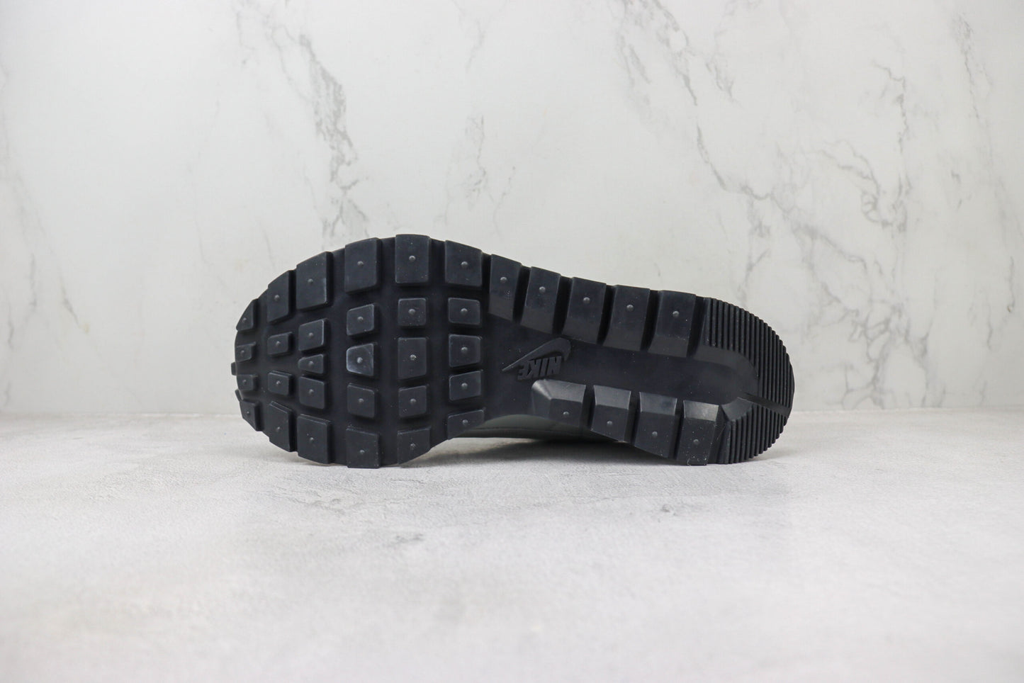 Nike Sacai x VaporWaffle Grey White
