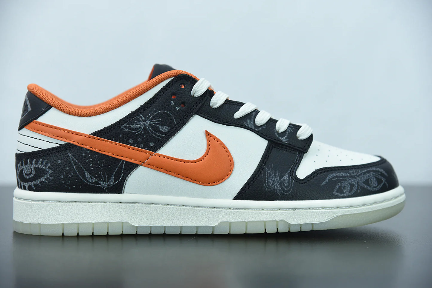 Nike Dunk Low “Halloween”