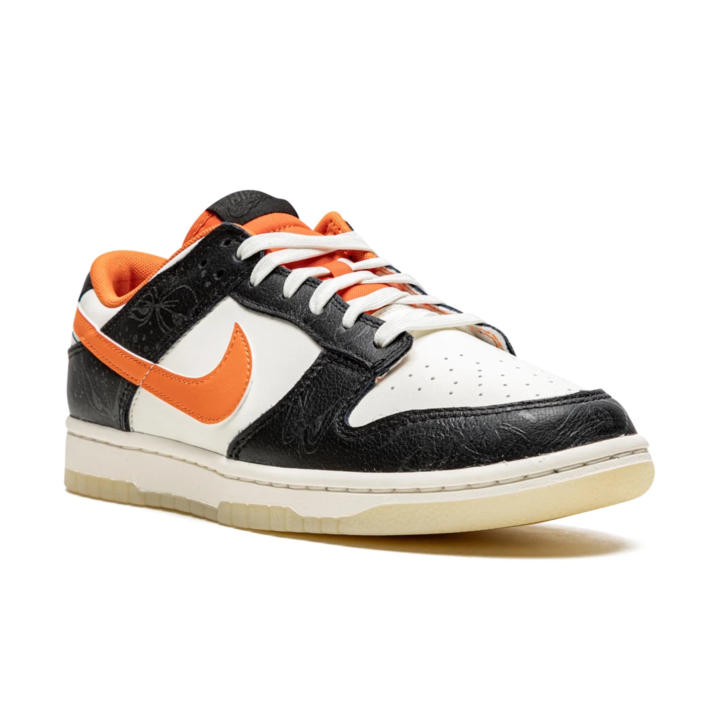 Nike Dunk Low “Halloween”