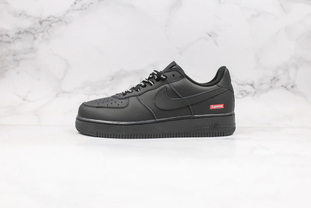 Nike Air Force 1 Low Supreme Black