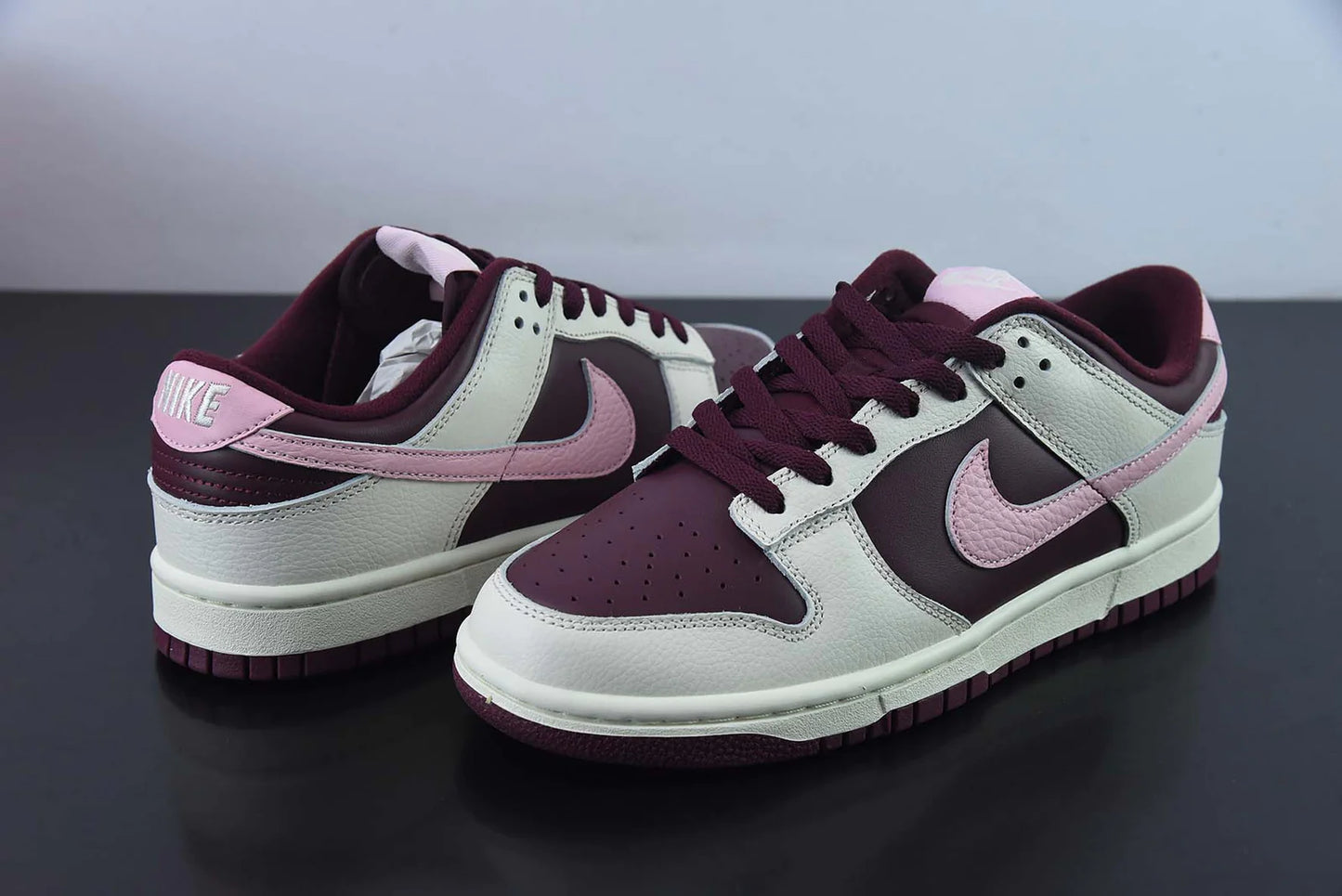 Nike Dunk Low Retro “PRM Valentine’s Day”