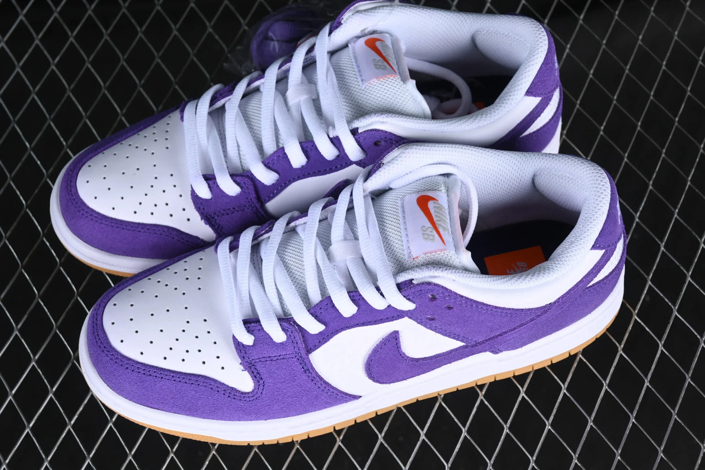 Nike SB Dunk “Purple Suede”