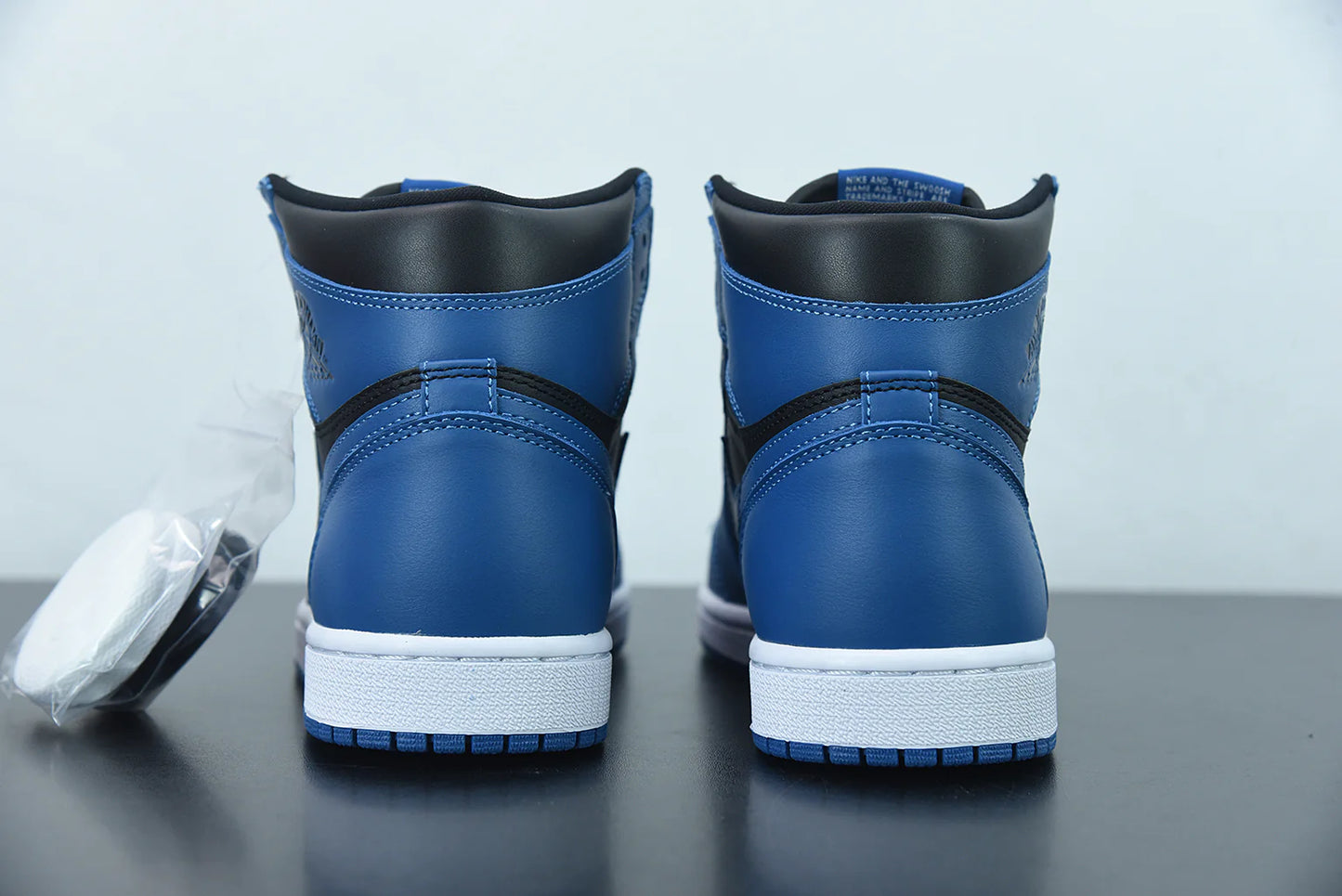 Nike Air Jordan 1 Retro High OG “Dark Marina Blue”