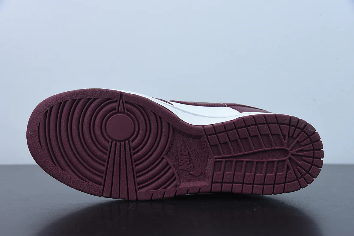 Nike Dunk Low SB “Bordeaux”