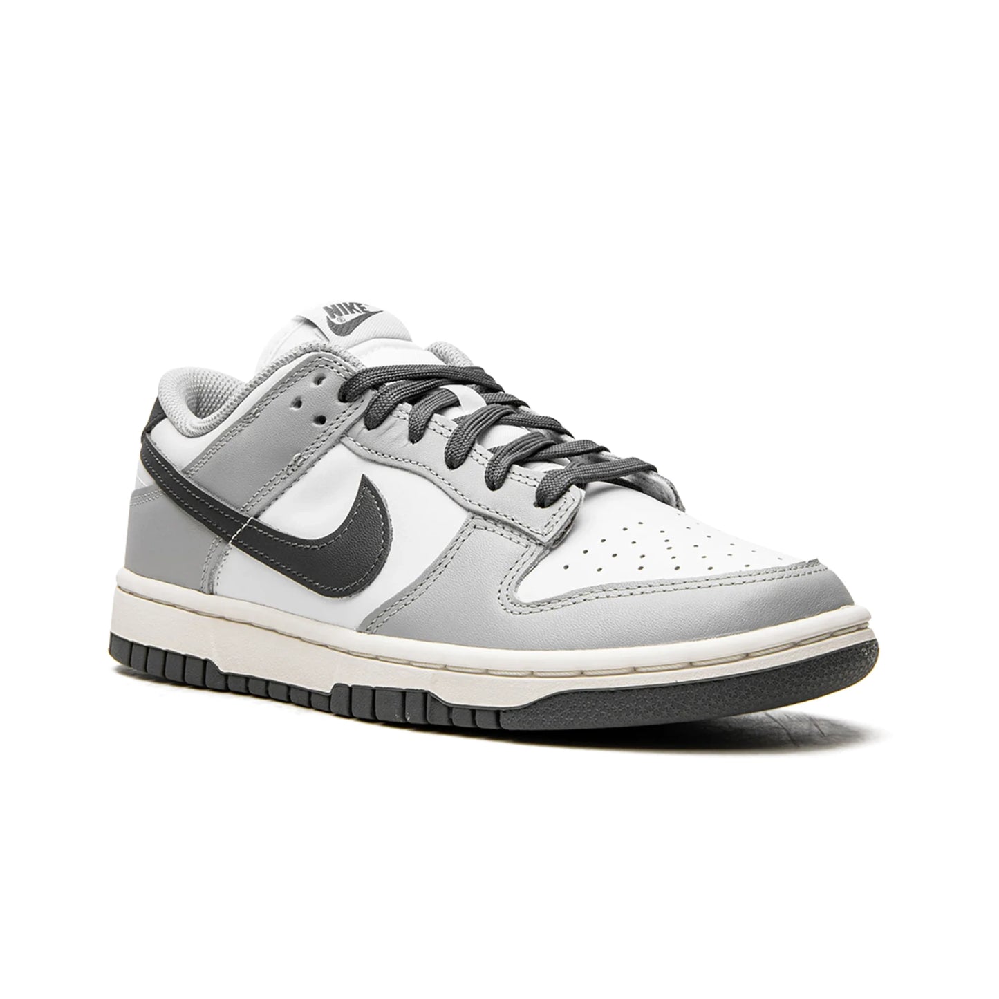 Nike Dunk Low "Light Smoke Grey"