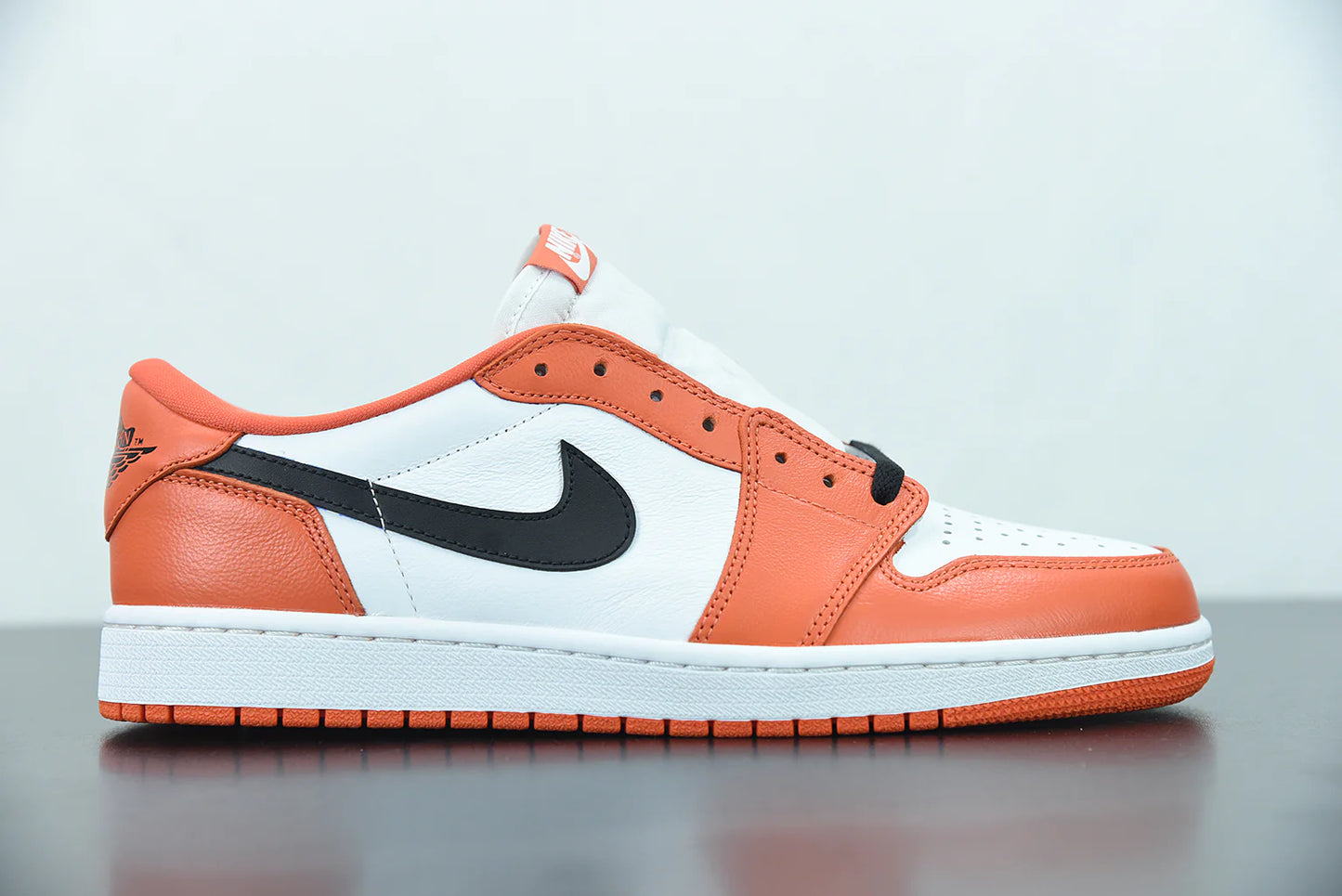 Nike Air Jordan 1 Low “Starfish”