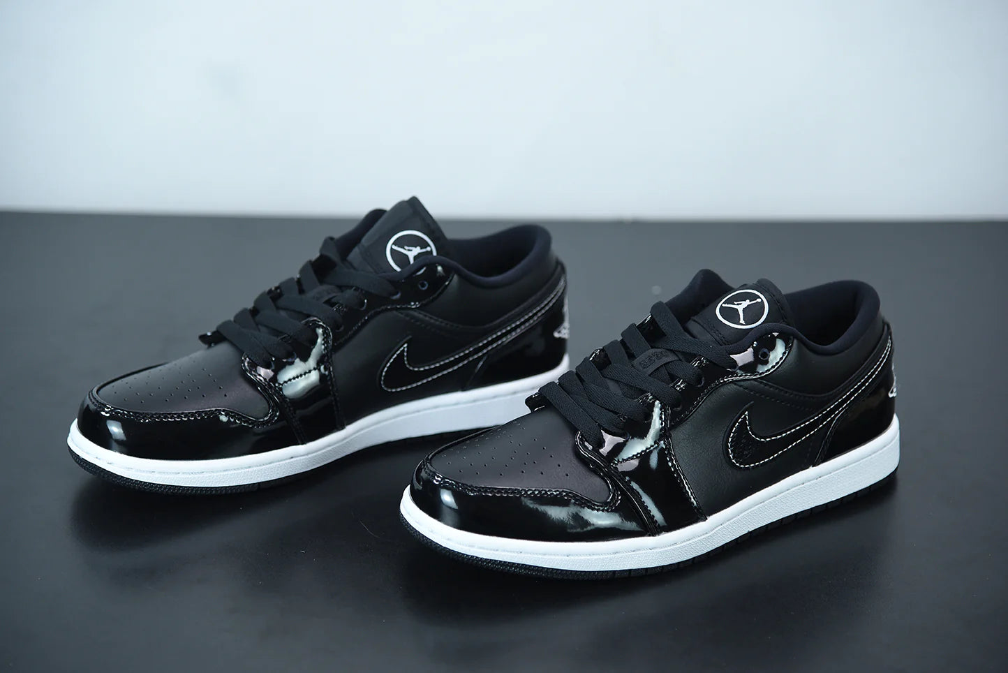 Nike Air Jordan 1 Low “Carbon Fiber”