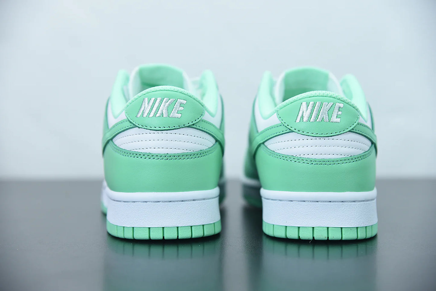 Nike Dunk Low “Green Glow”