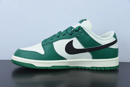 Nike SB Dunk Low”Lottery”