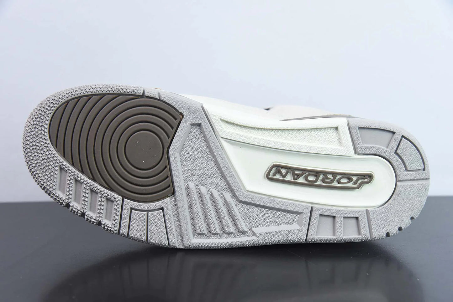 Nike Air Jordan 3 “Palomino”