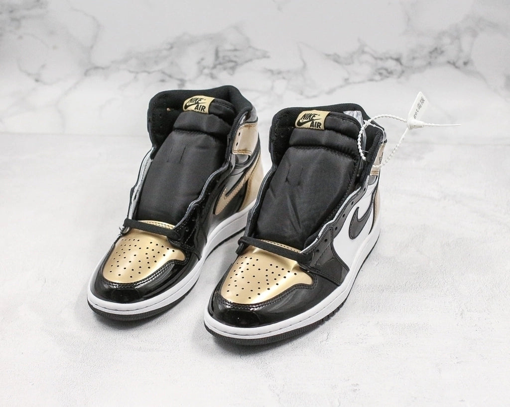 Nike Air Jordan 1 High Gold Toe