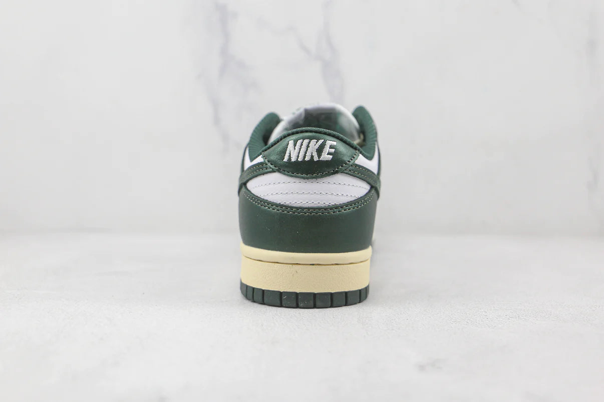 Nike Dunk Low Vintage Green