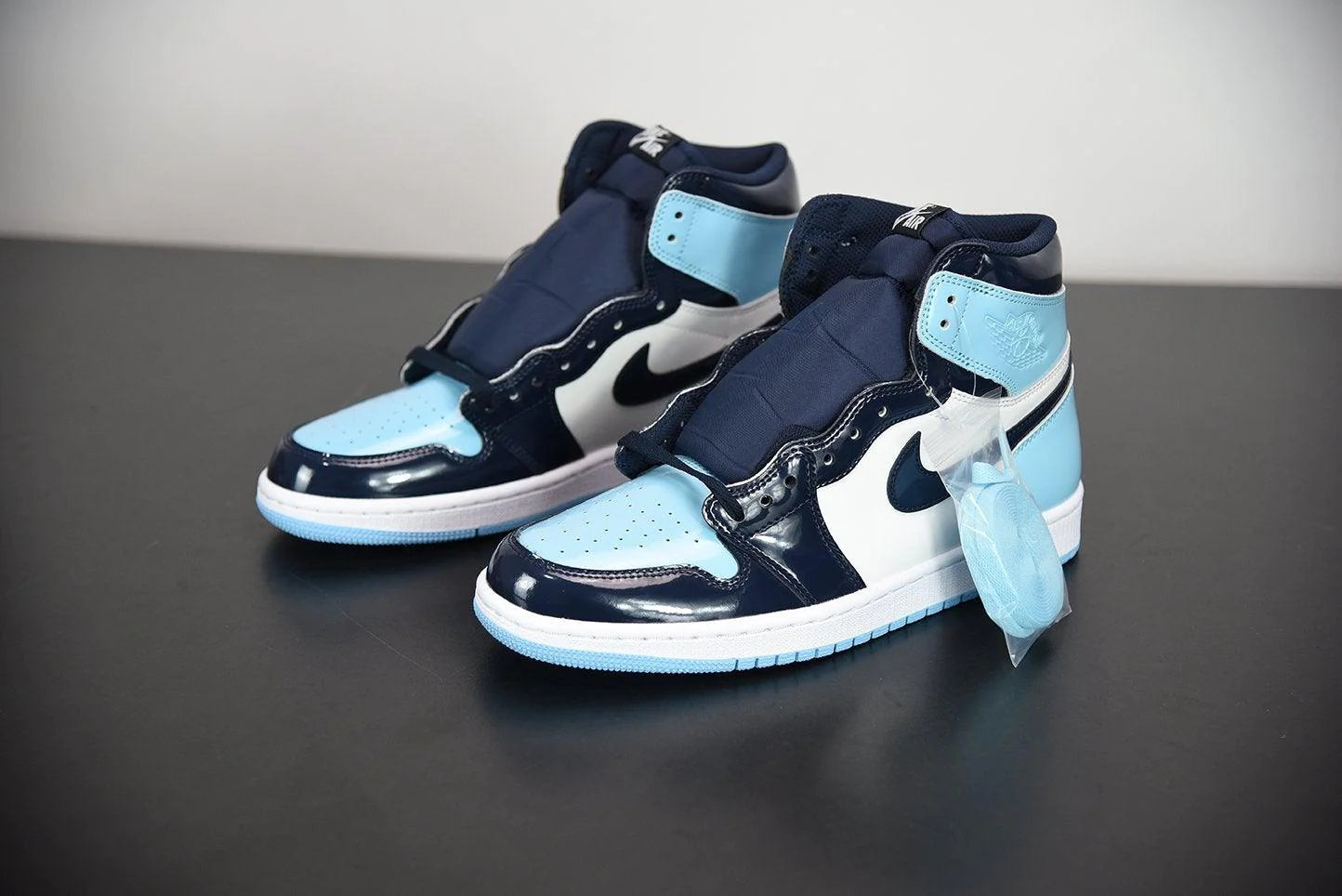 Nike Air Jordan 1 High “UNC Patent”