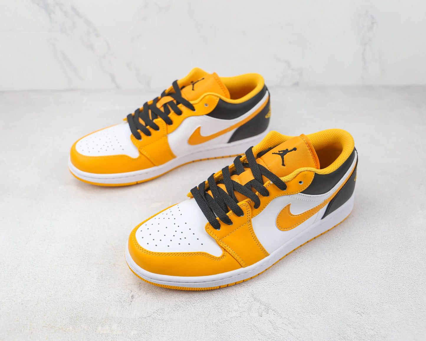 Nike Air Jordan 1 Low “Taxi White”