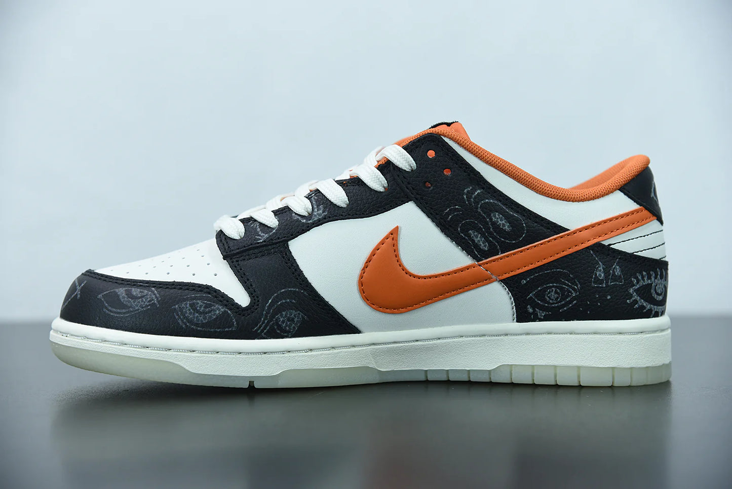 Nike Dunk Low “Halloween”