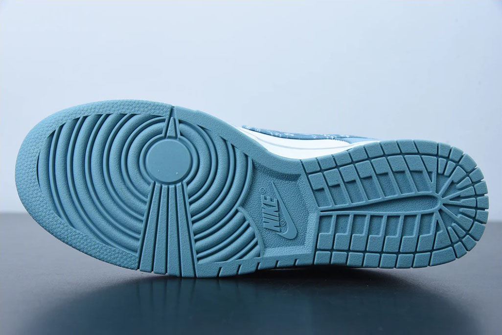 Nike Dunk Low “Blue Paisley”