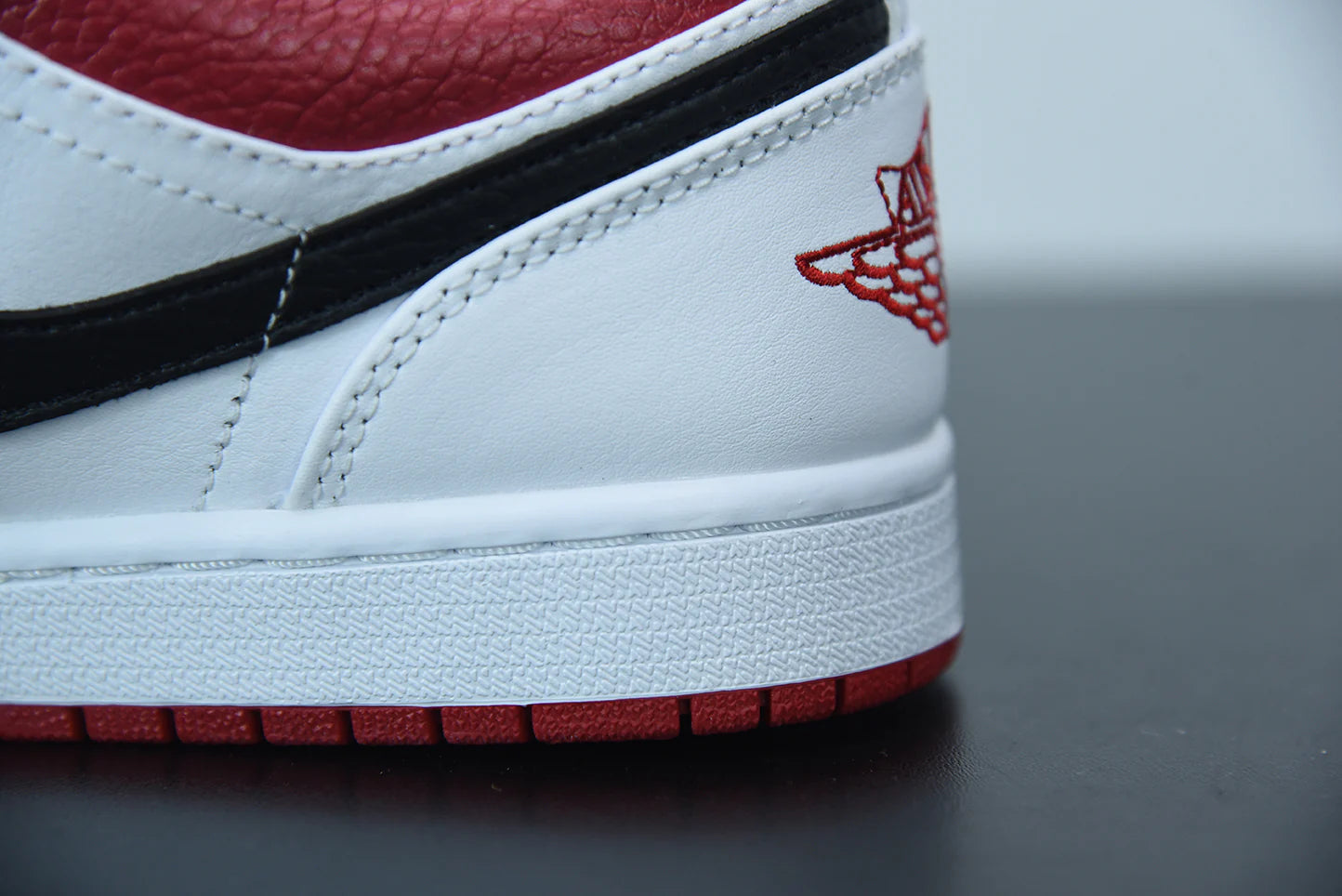 Nike Air Jordan 1 Low “White University Red”