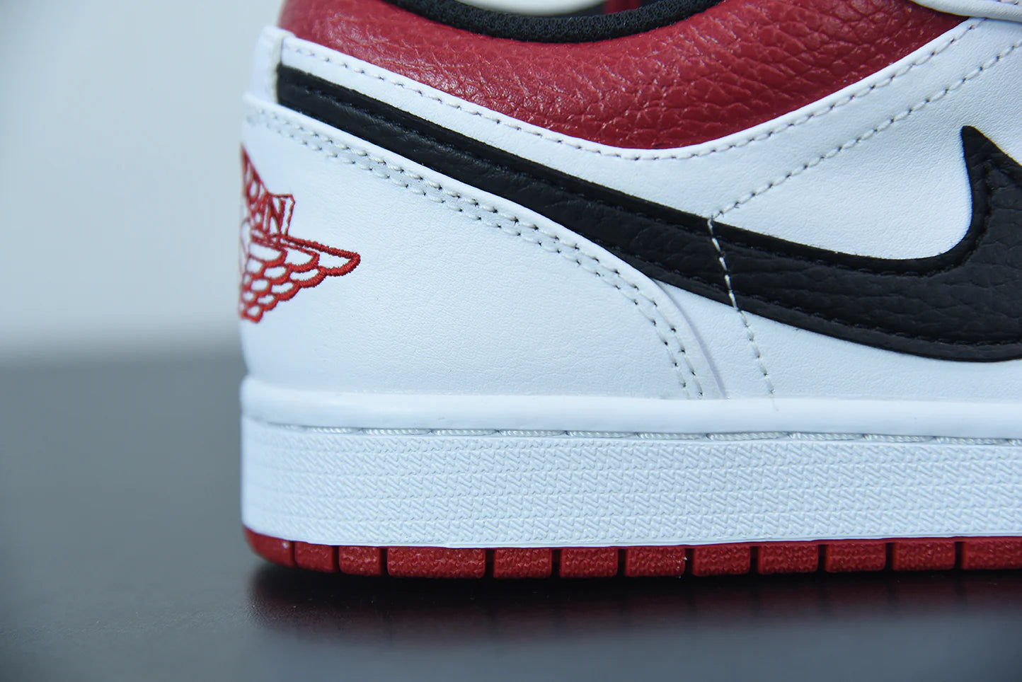 Nike Air Jordan 1 Low “White University Red”