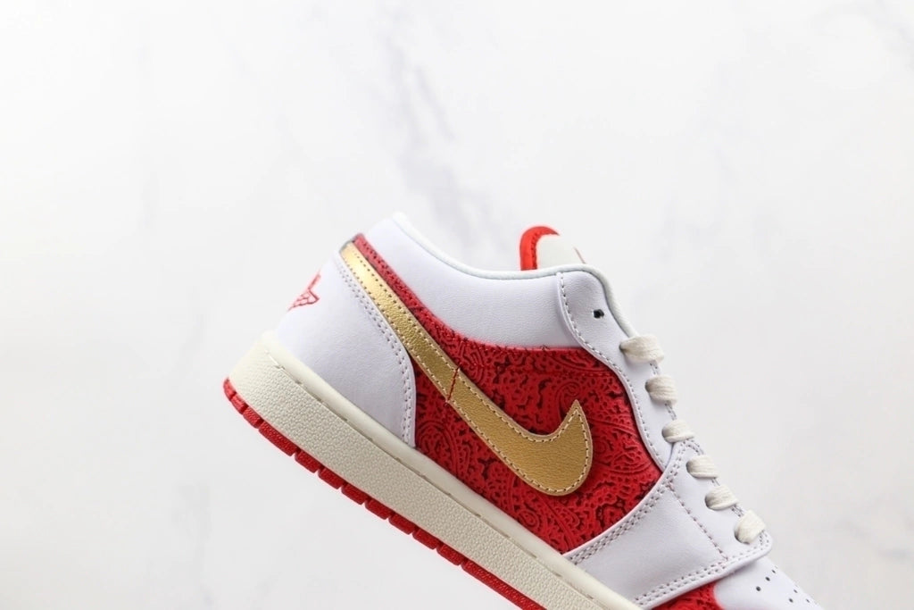 Nike Air Jordan 1 Low “Spades”